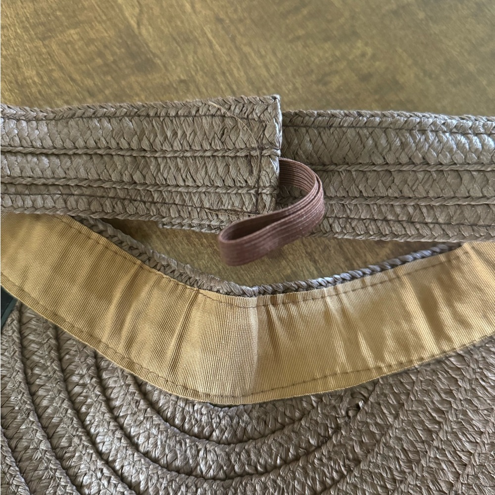 Packable visor. - Picture 3 of 5